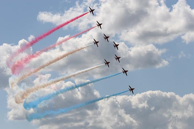 120 Red Arrows - RAF.JPG